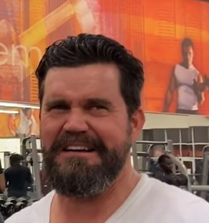 brad disgusting face